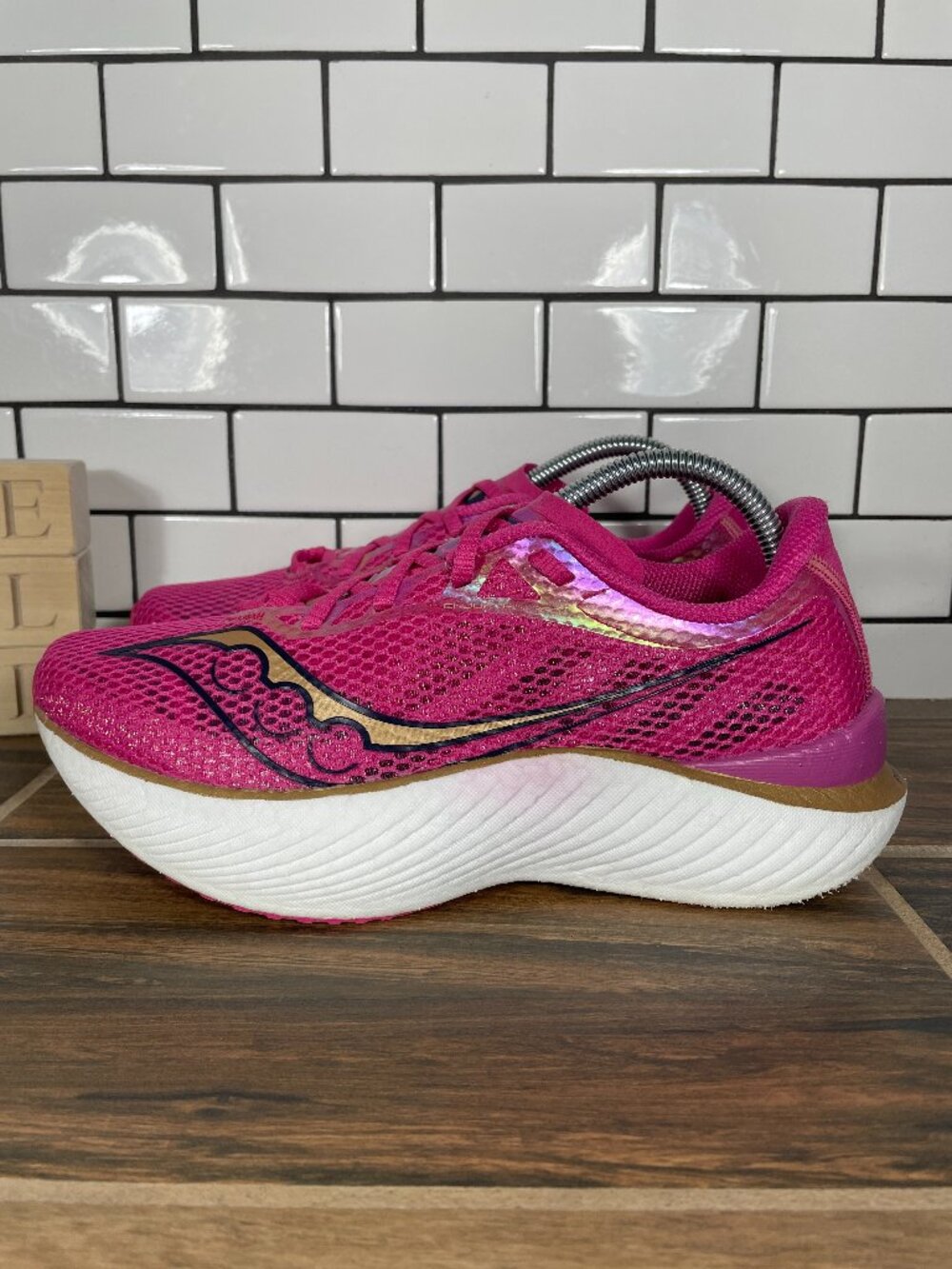 Saucony Endorphin Pro 3 Running Shoes Womens Size 9.5 Prospect Quartz Sneakers